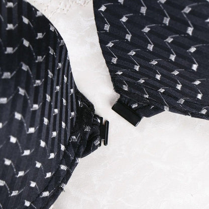 Biustonosz we wzory