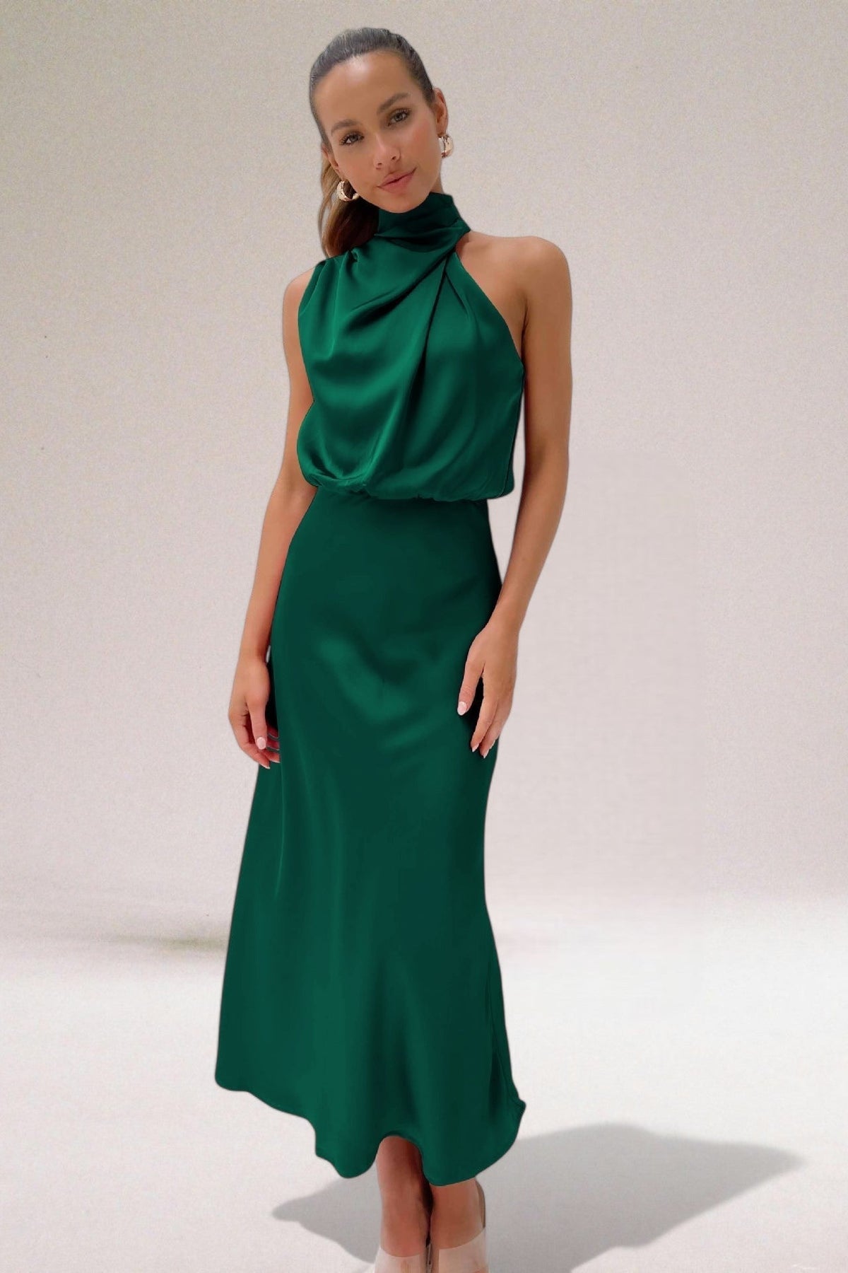 Emily | Elegancka Sukienka Halter z Wiązaniem 5