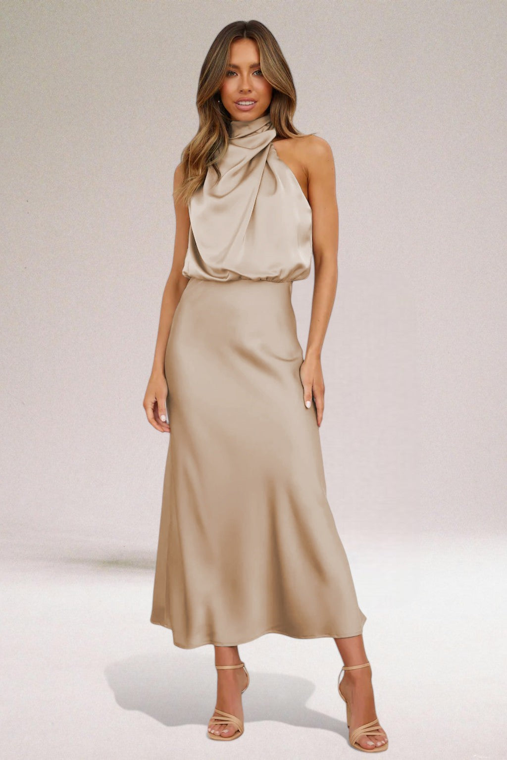 Emily | Elegancka Sukienka Halter z Wiązaniem 6