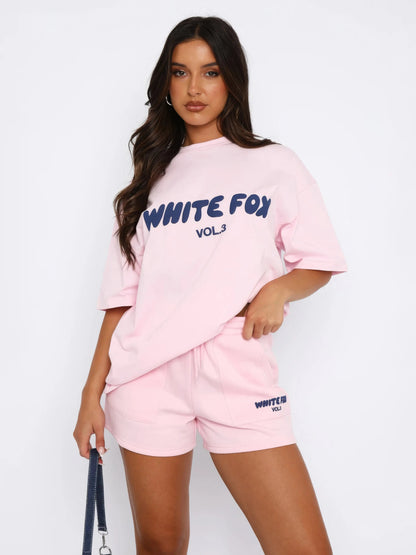 White Fox | Zestaw w luźnym stylu z T-shirtem i szortami