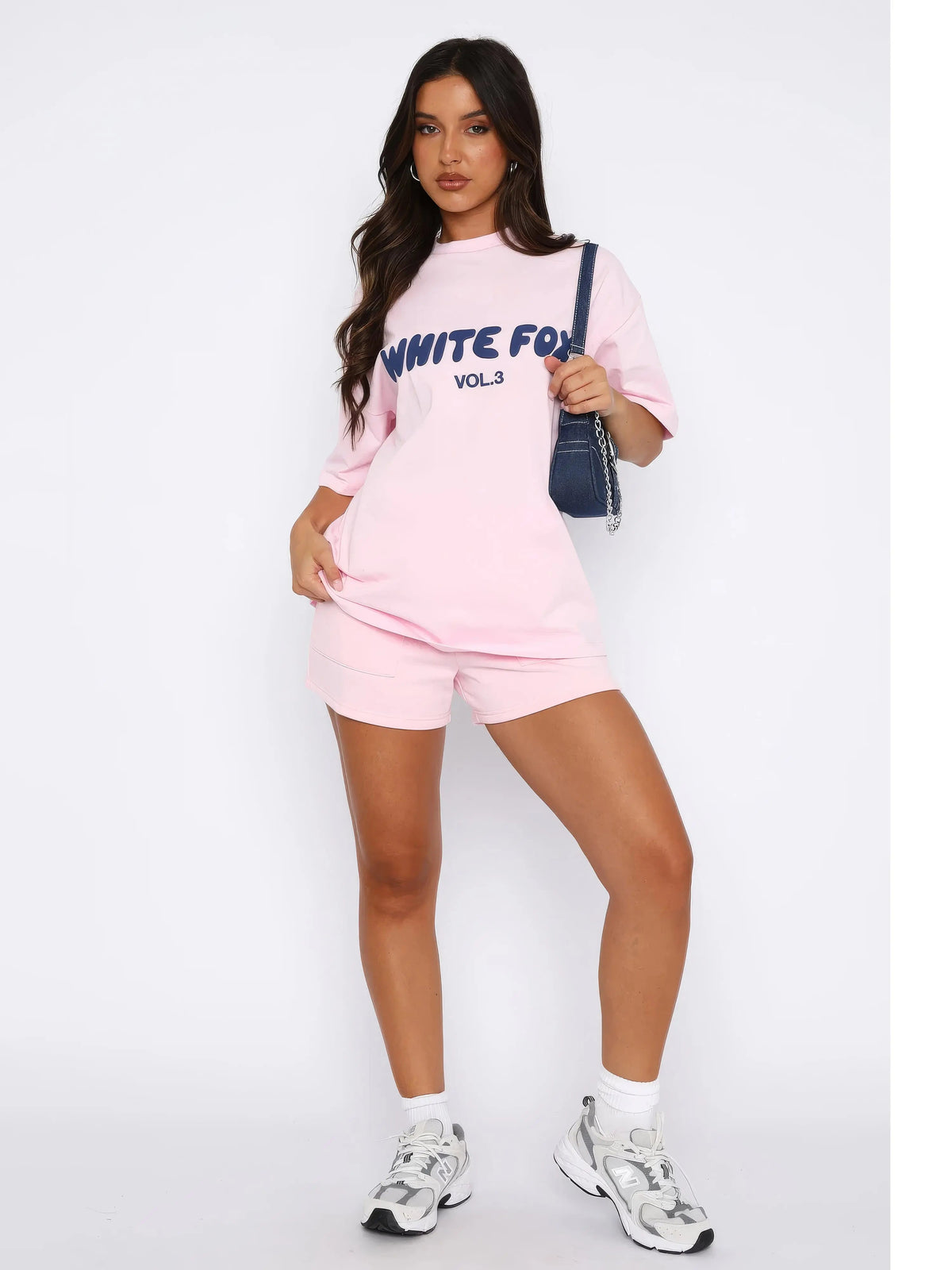 White Fox | Zestaw w luźnym stylu z T-shirtem i szortami