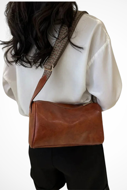 Mia | Elegancka Damska Torba Crossbody z Szerokim Paskiem 2
