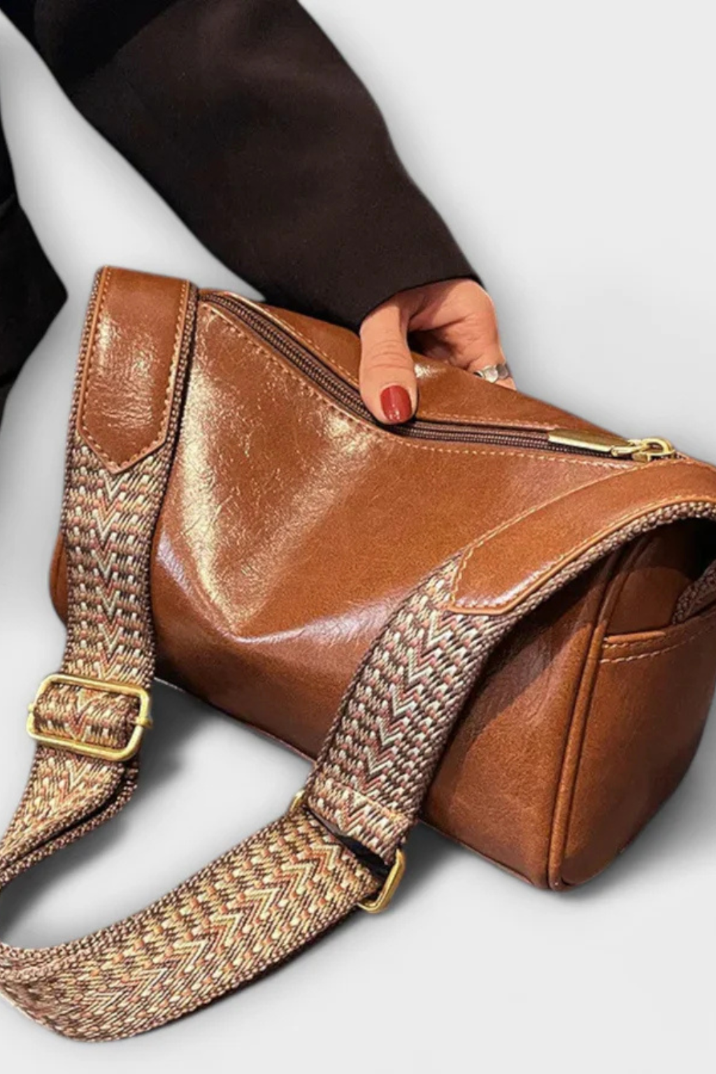 Mia | Elegancka Damska Torba Crossbody z Szerokim Paskiem 3