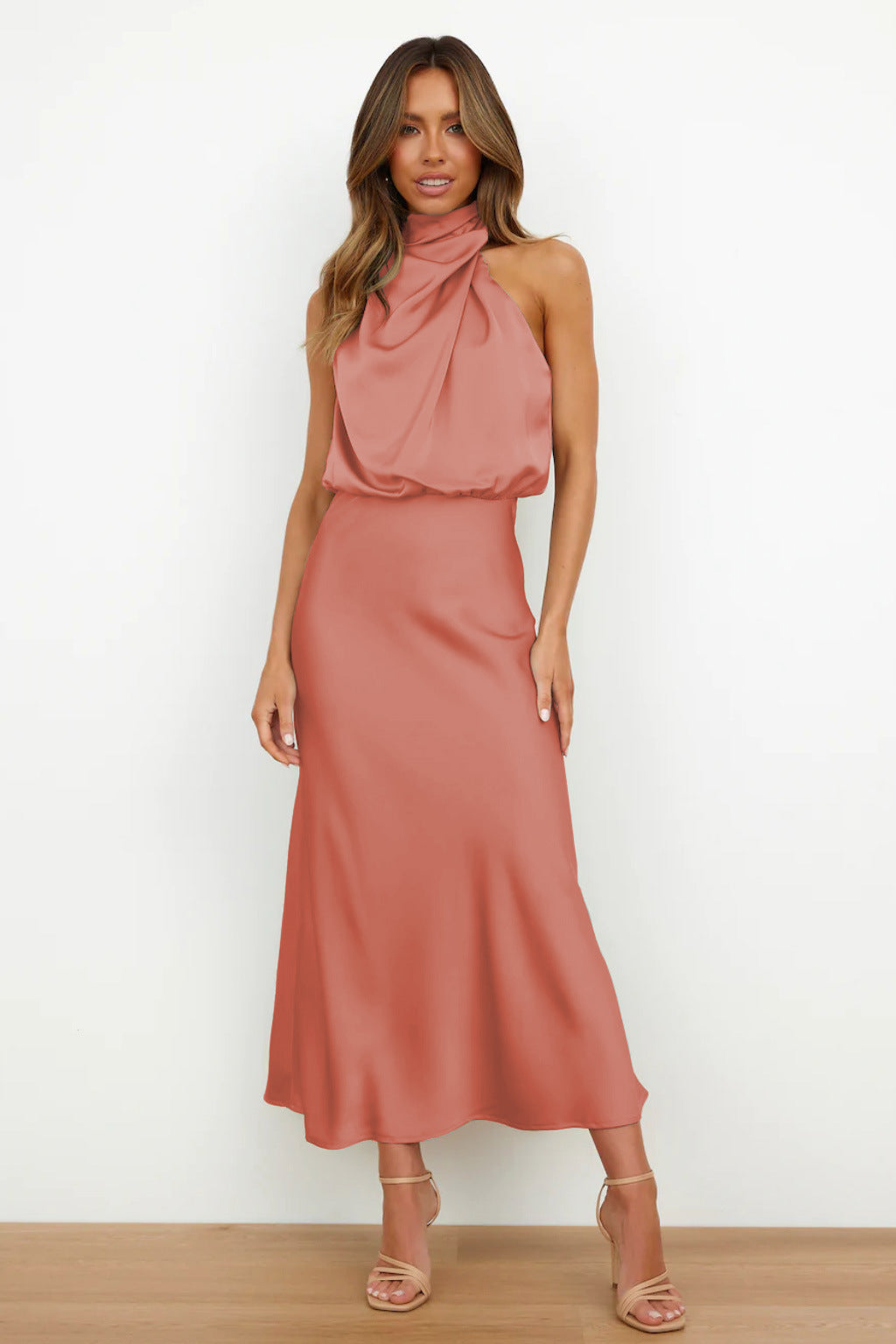 Olivia | Elegancka Suknia Wieczorowa Halter 5