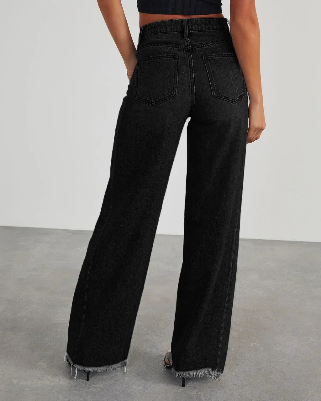 Mona | Stylowe szare jeansy damskie wide leg z nieobszytym dołem