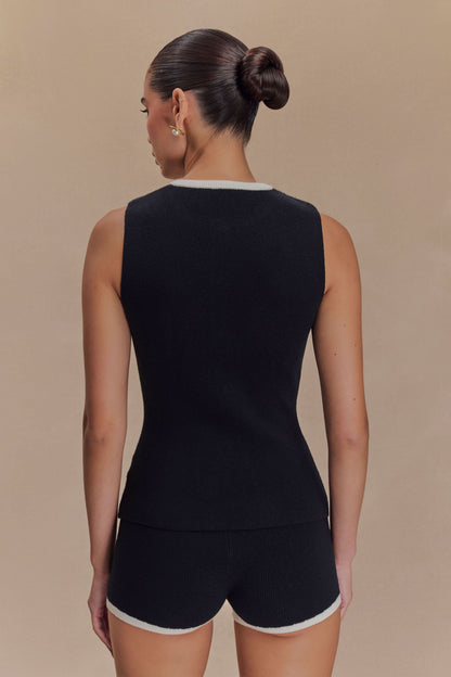 Stylowy Zestaw Damski | Dresowy Zestaw Damski z Prążkowanymi Szortami | Wygodny Look na Podróże