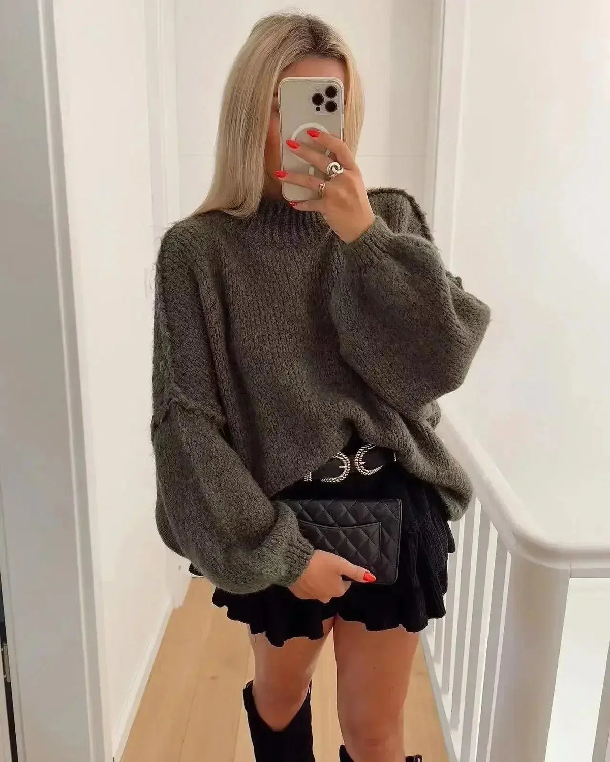 Jana | Przytulny oversize’owy sweter na jesień – miękki, ciepły i stylowy do codziennych stylizacji
